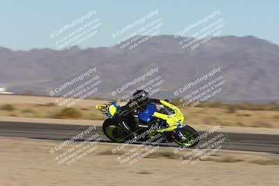 media/Nov-01-2025-CVMA (Sat) [[fc0f7531b8]]/Race 13-Femmewalla-Femmewalla UL/